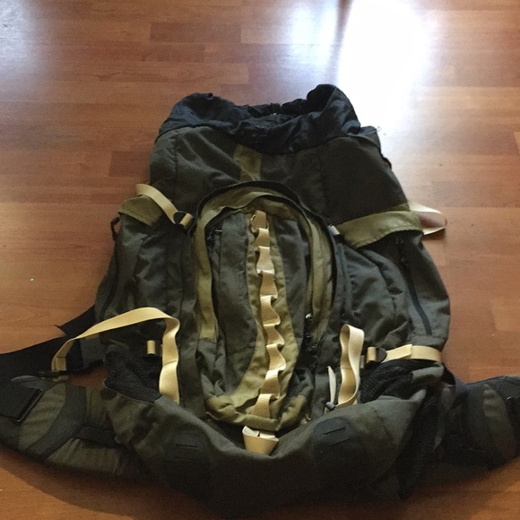 kelty coyote 4750